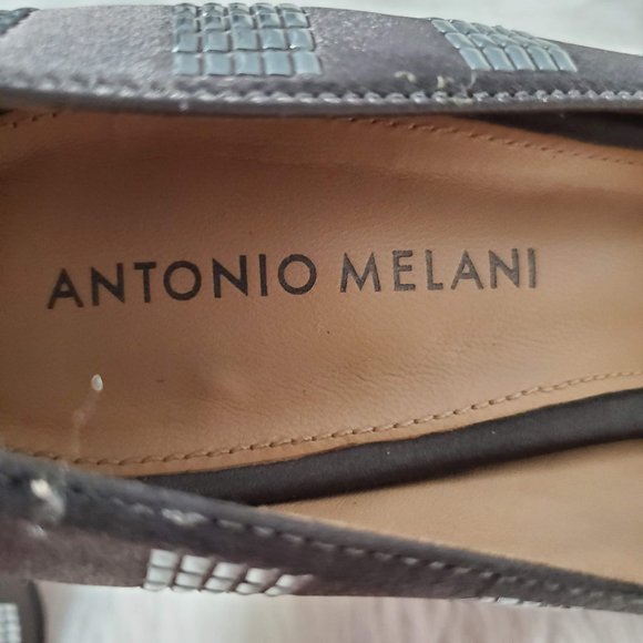 Antonio Melani Gray Satin with Metallic Silver Embossed Detailing Heels, 8.5 - Picture 8 of 10